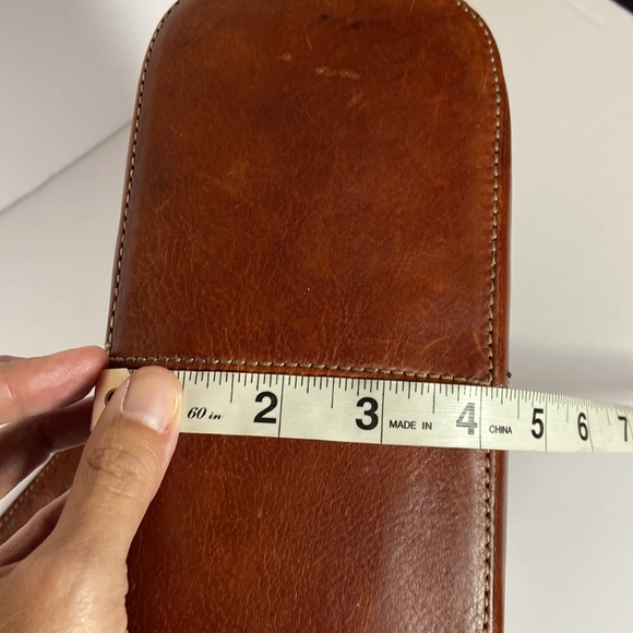 Vintage Fossil Leather Shoulder Bag - Picture 9 of 15